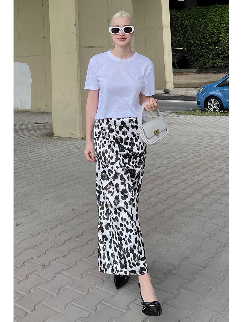Beyaz Leopar Desenli Midi Boy Saten Etek Mg2079-3