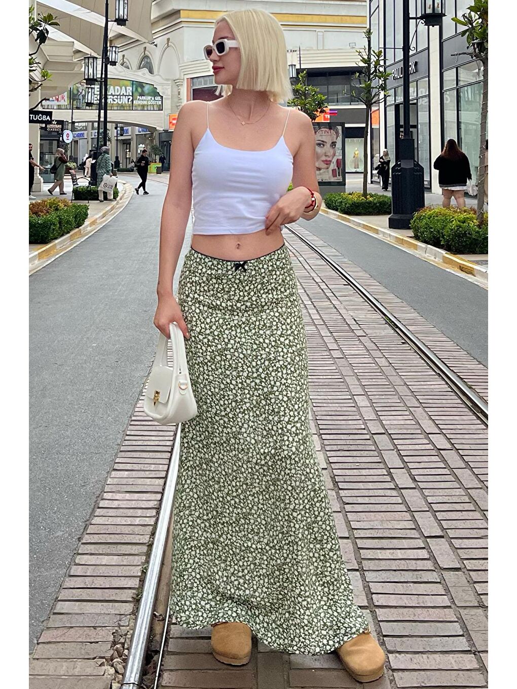 Yeşil Çiçek Desenli Yırtmaçlı Etek Mg2082-2