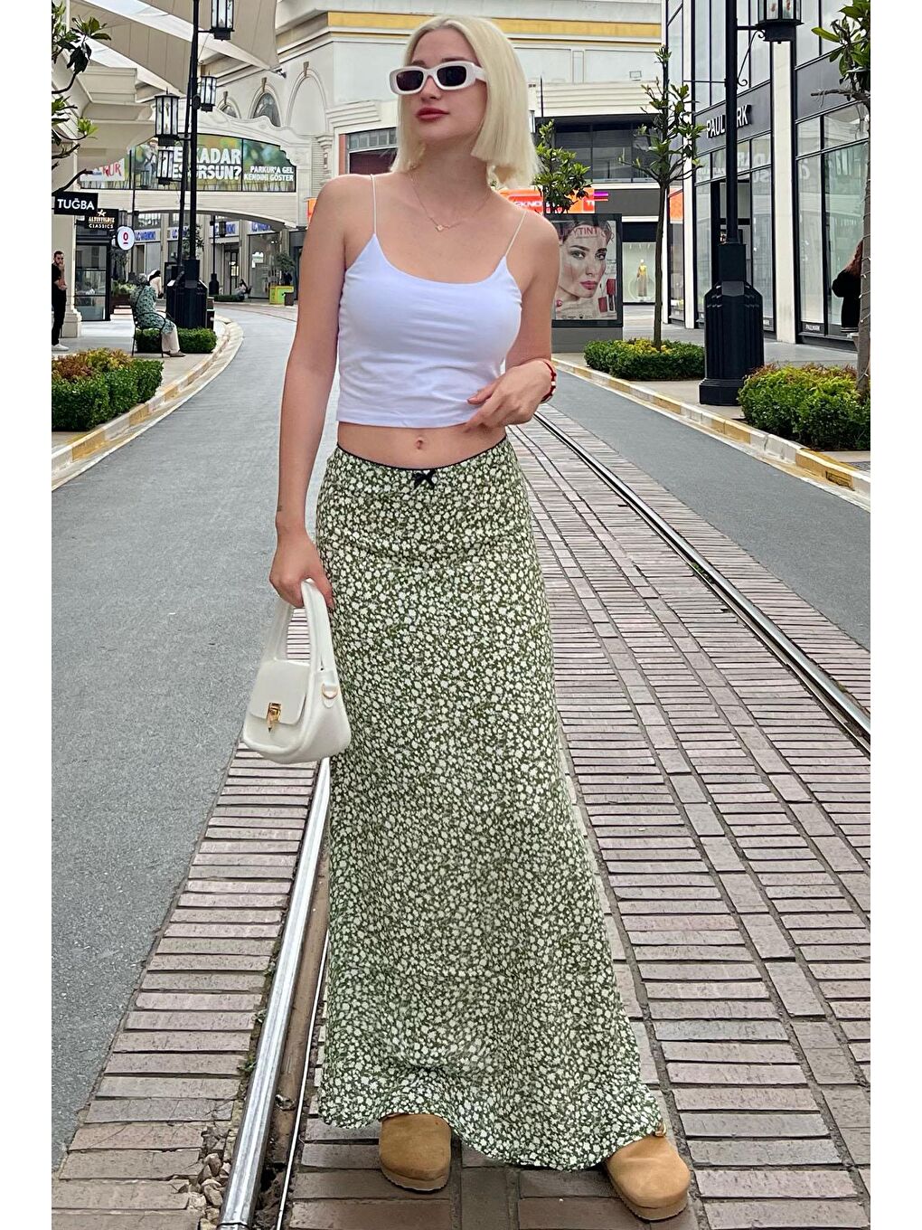 Yeşil Çiçek Desenli Yırtmaçlı Etek Mg2082-3