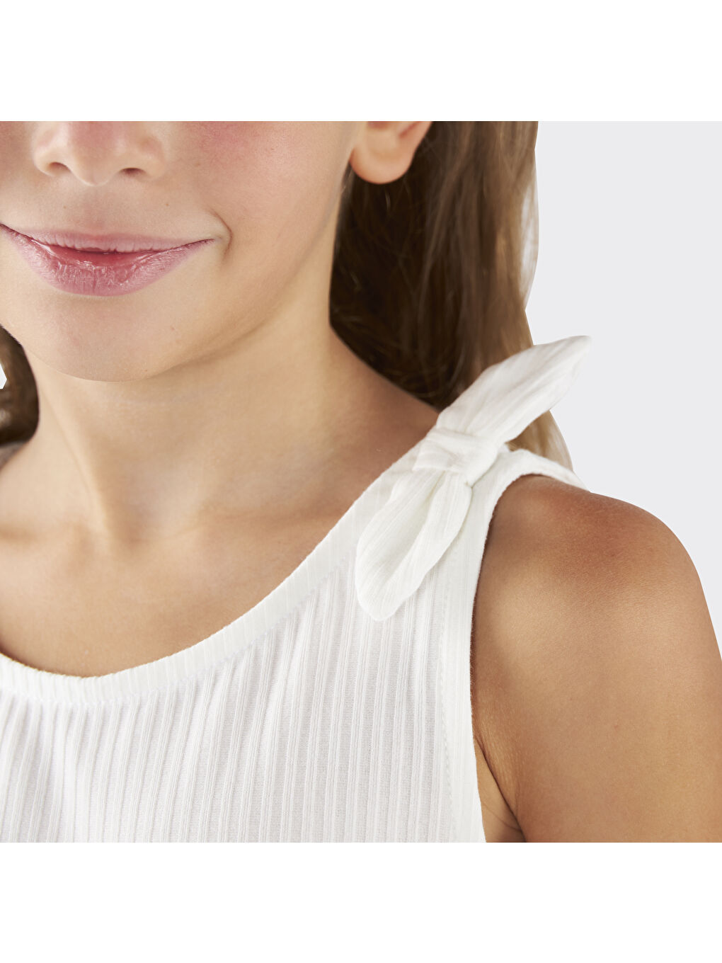 Kız Çocuk Omuzu Fiyonk Detaylı Fitilli Ekru Atlet-1