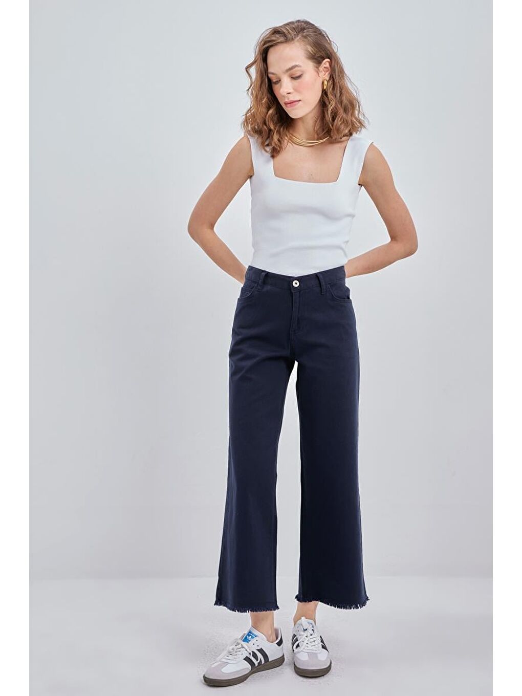 Lacivert-Pamuklu Paçası Püsküllü Pantolon