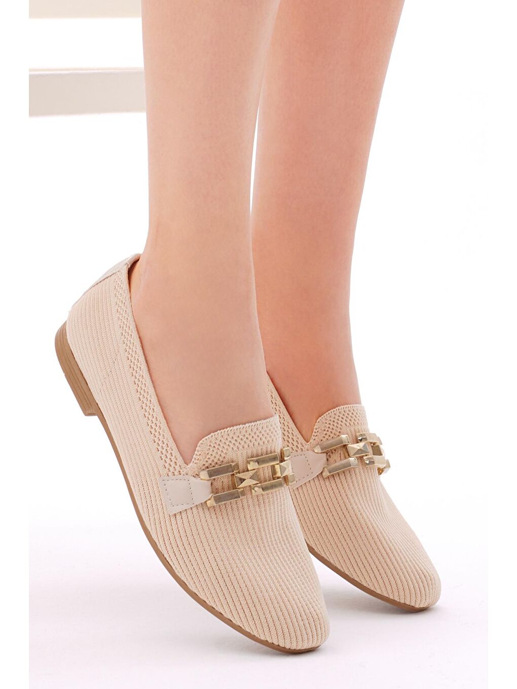 Bej Kadın Krem Rahat Kalıp Tokalı Örgü Babet-2