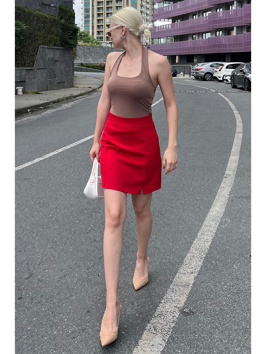 Kırmızı Yüksek Bel Önden Yırtmaçlı Kısa Etek Mg2086-5