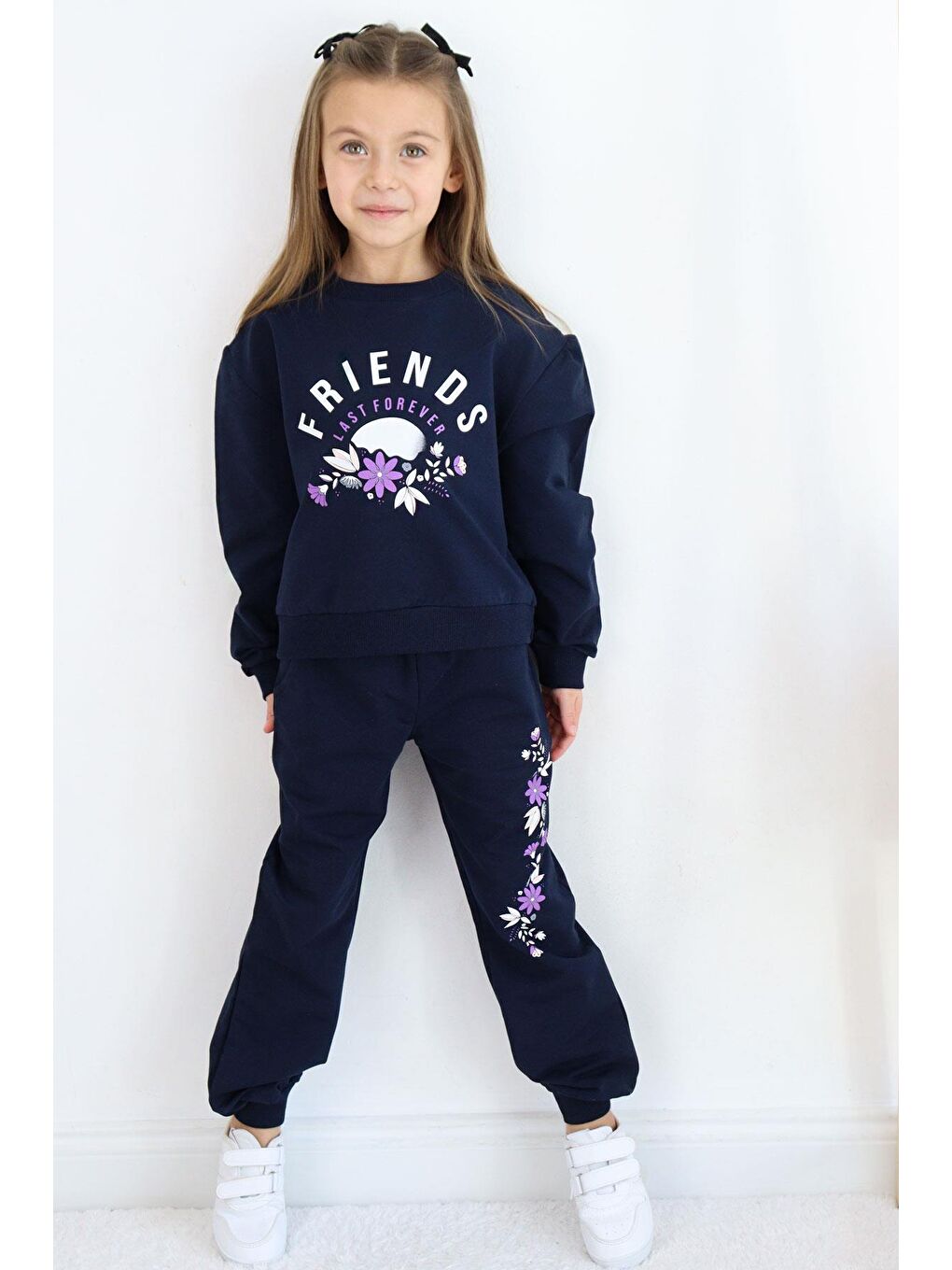Kız Çocuk Eşofman Takım Arkadaş Temalı Çiçek Baskılı Lacivert (6 Yaş)-2