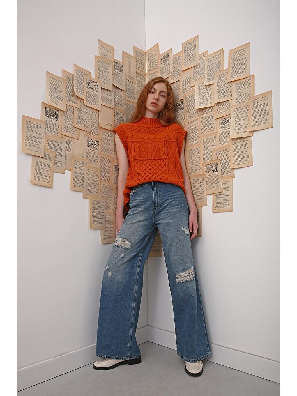 Mavi01-Yırtık Detaylı Bol Paça Denim Pantolon