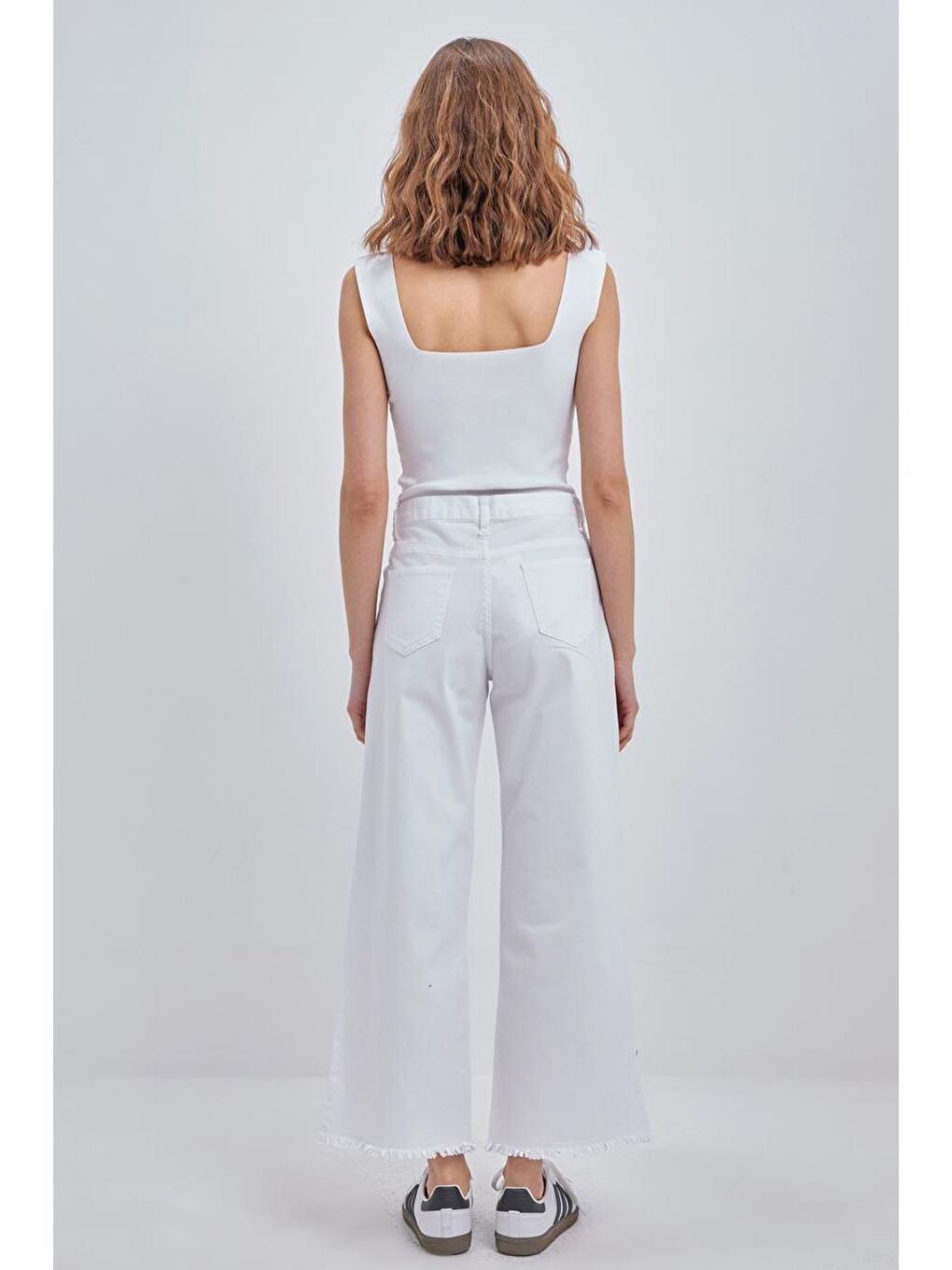 Beyaz-Pamuklu Paçası Püsküllü Pantolon-3