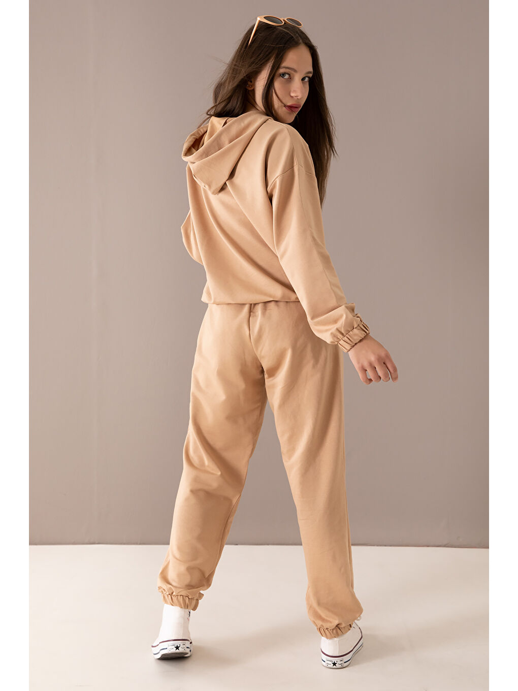 Kahverengi Göğsü Logo Baskılı Kapüşonlu Kız Eşofman Takımı 19763-4