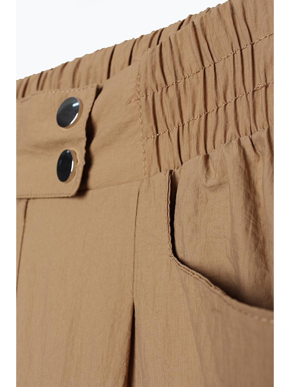 Bej-beli Lastikli Paçası Büzgü Detaylı Pantolon-4