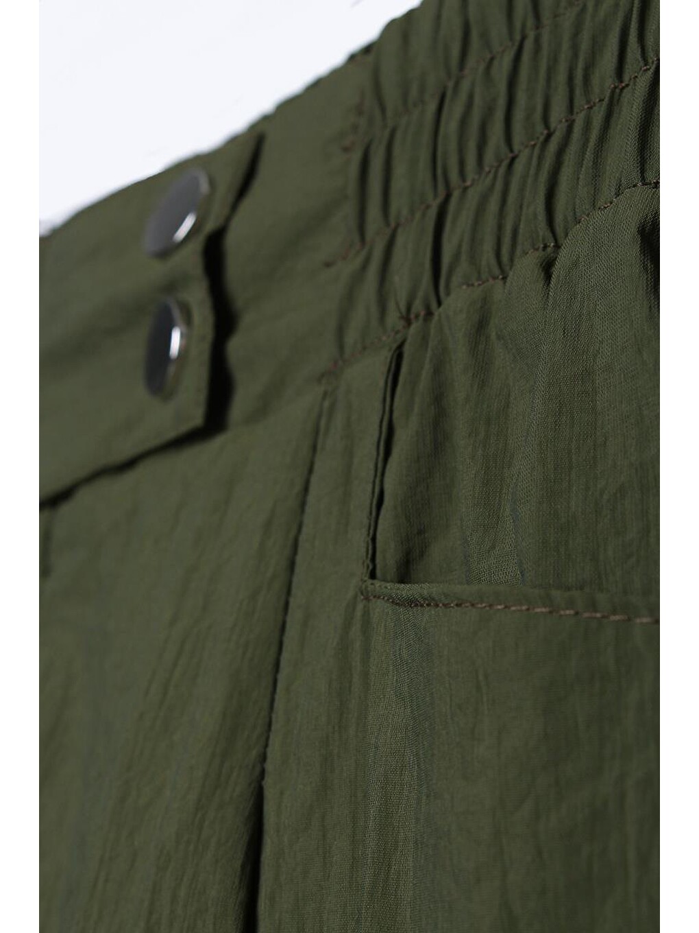 Haki-beli Lastikli Paçası Büzgü Detaylı Pantolon-4