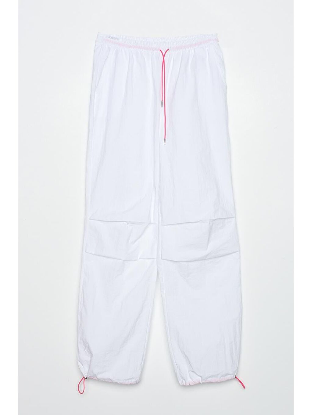 Beyaz-Paraşüt Kumaş Pile Detaylı Paçası Büzgülü Pantolon-8