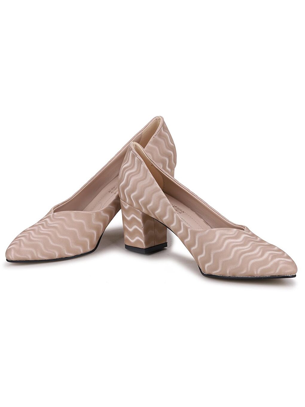 Bej Dalgalı Büyük Numara 6 Cm Topuklu Kadın Ayakkabı Alens 301-1