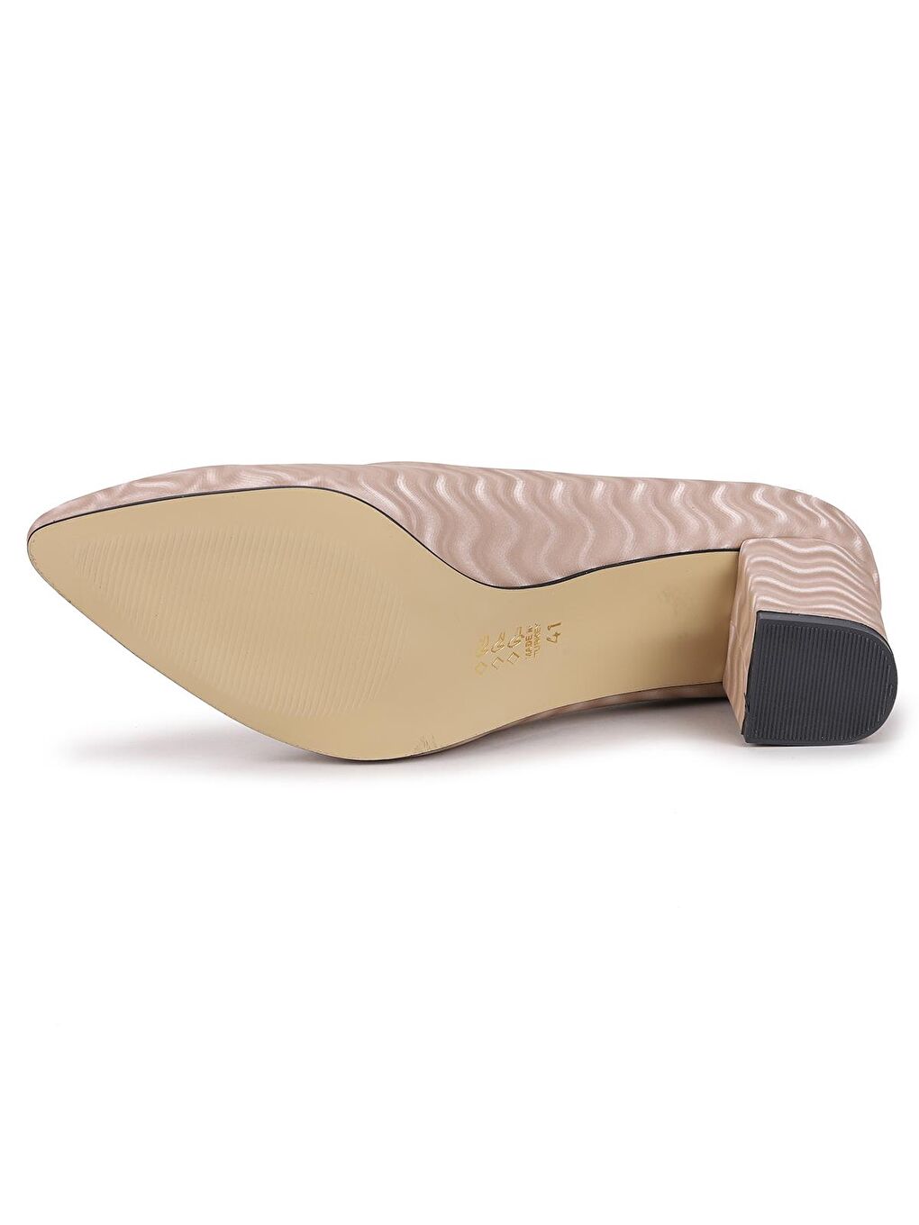 Bej Dalgalı Büyük Numara 6 Cm Topuklu Kadın Ayakkabı Alens 301-4