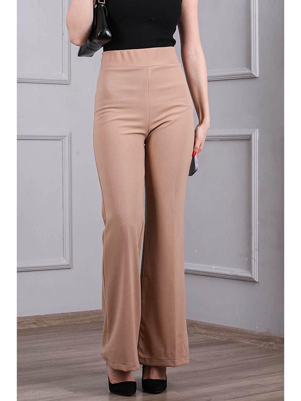 Bej Beli Lastikli Kadın İspanyol Paça Pantolon MG1669