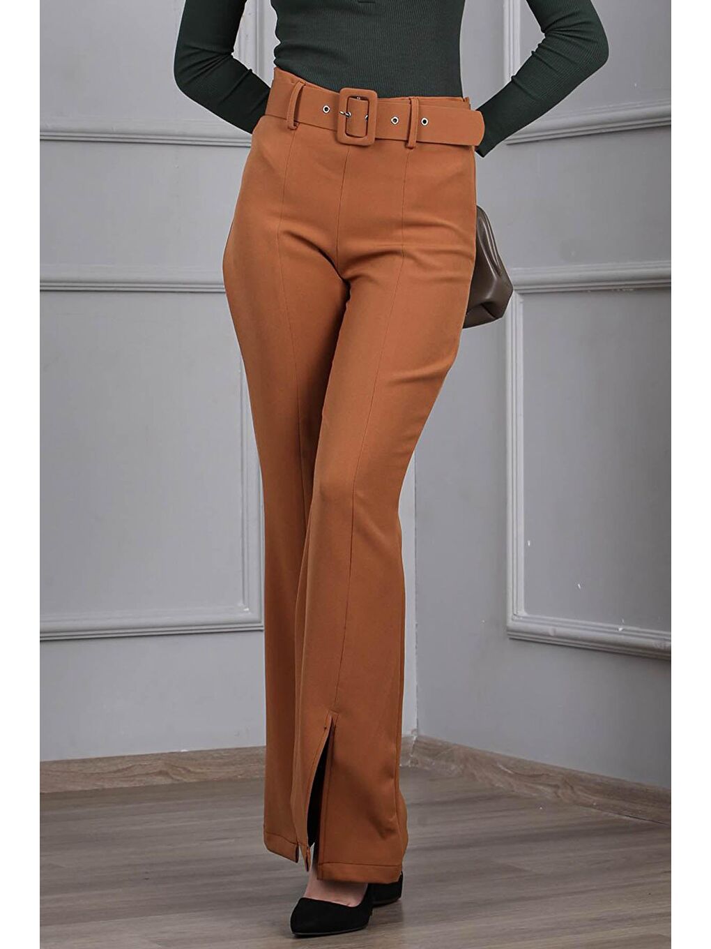 Kahverengi Önleri Yırtmaçlı Yüksek Bel Kadın İspanyol Paça Pantolon MG1668-2