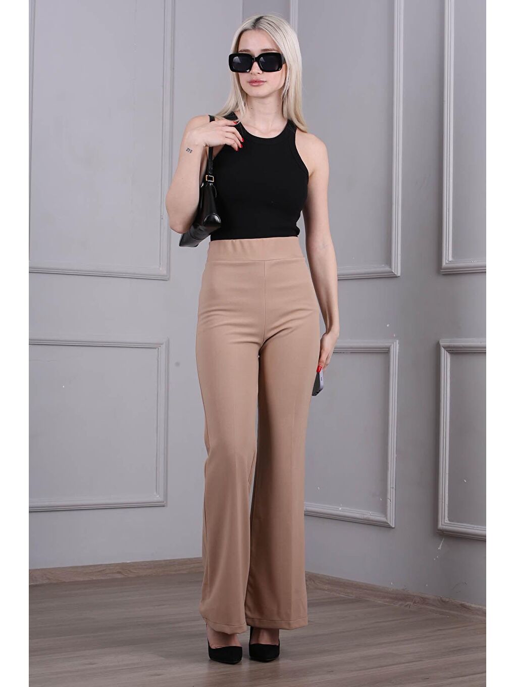 Bej Beli Lastikli Kadın İspanyol Paça Pantolon MG1669-3