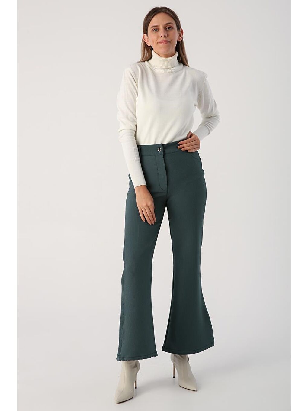 Açık Yeşil-İspanyol Paça Rahat Pantolon-1