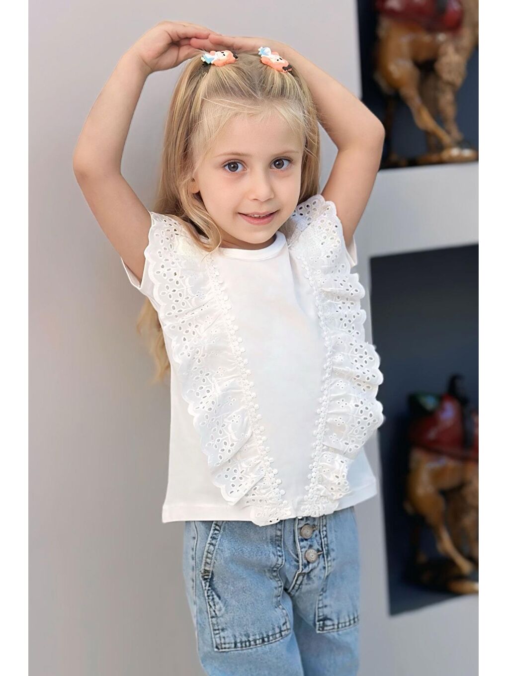 Kız Bebek Tişört Güpürlü Çiçekleri Nakışlı Beyaz (1.5-2 Yaş)-1