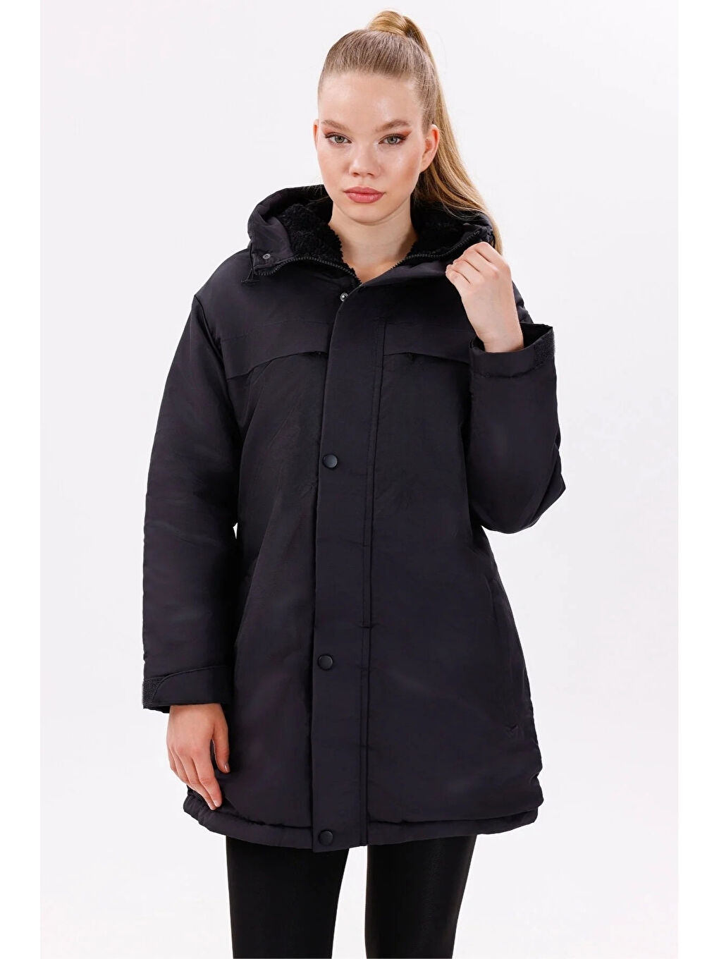 Siyah Kadın Polarlı Kürklü Su Ve Rüzgar Geçirmez Kapüşonlu Kışlık Mont & Kaban & Parka-1
