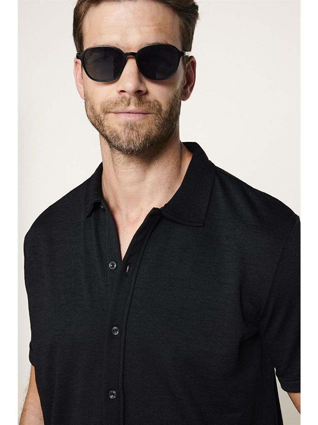 Erkek Slim Fit Kısa Kollu Desenli  Örme  Siyah Gömlek