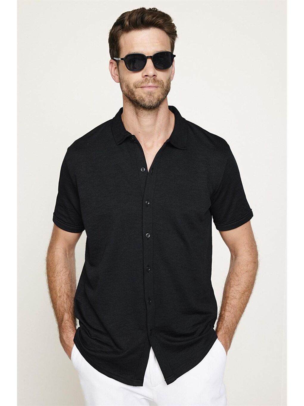 Erkek Slim Fit Kısa Kollu Desenli  Örme  Siyah Gömlek-1