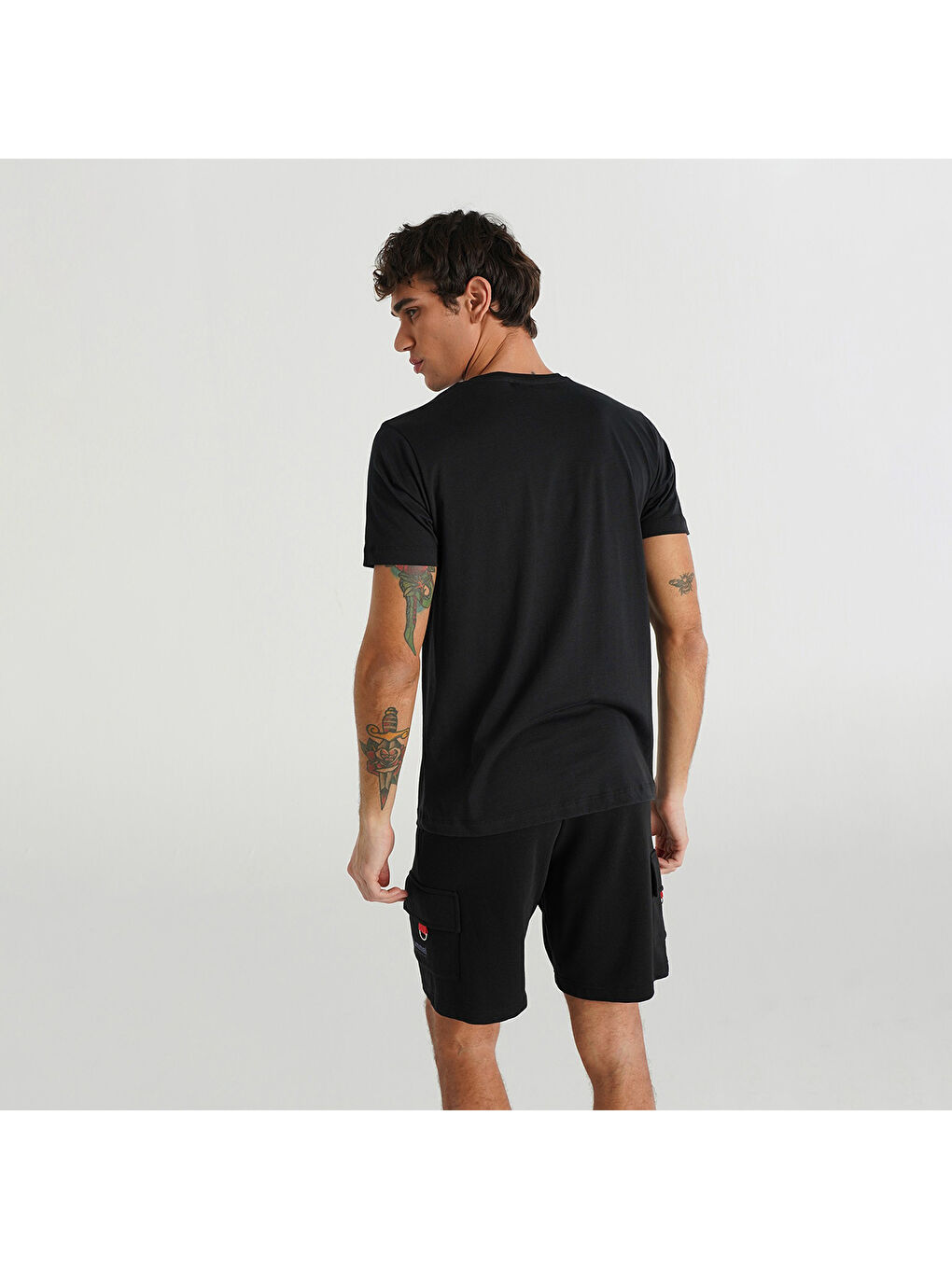 Member Erkek Siyah Yuvarlak Yaka Tişört-1