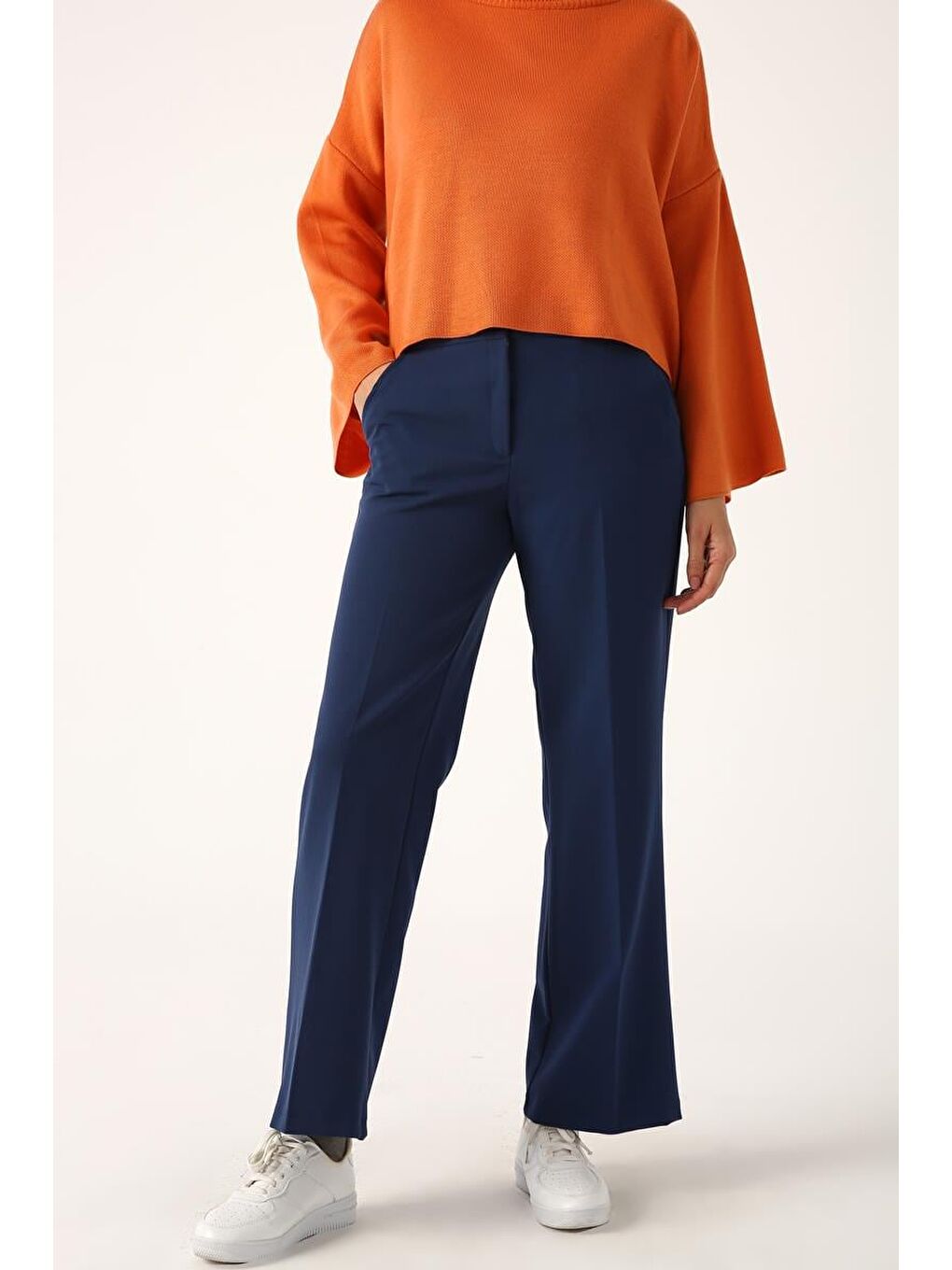 İndigo-Cepli Bol Paça Pantolon-1