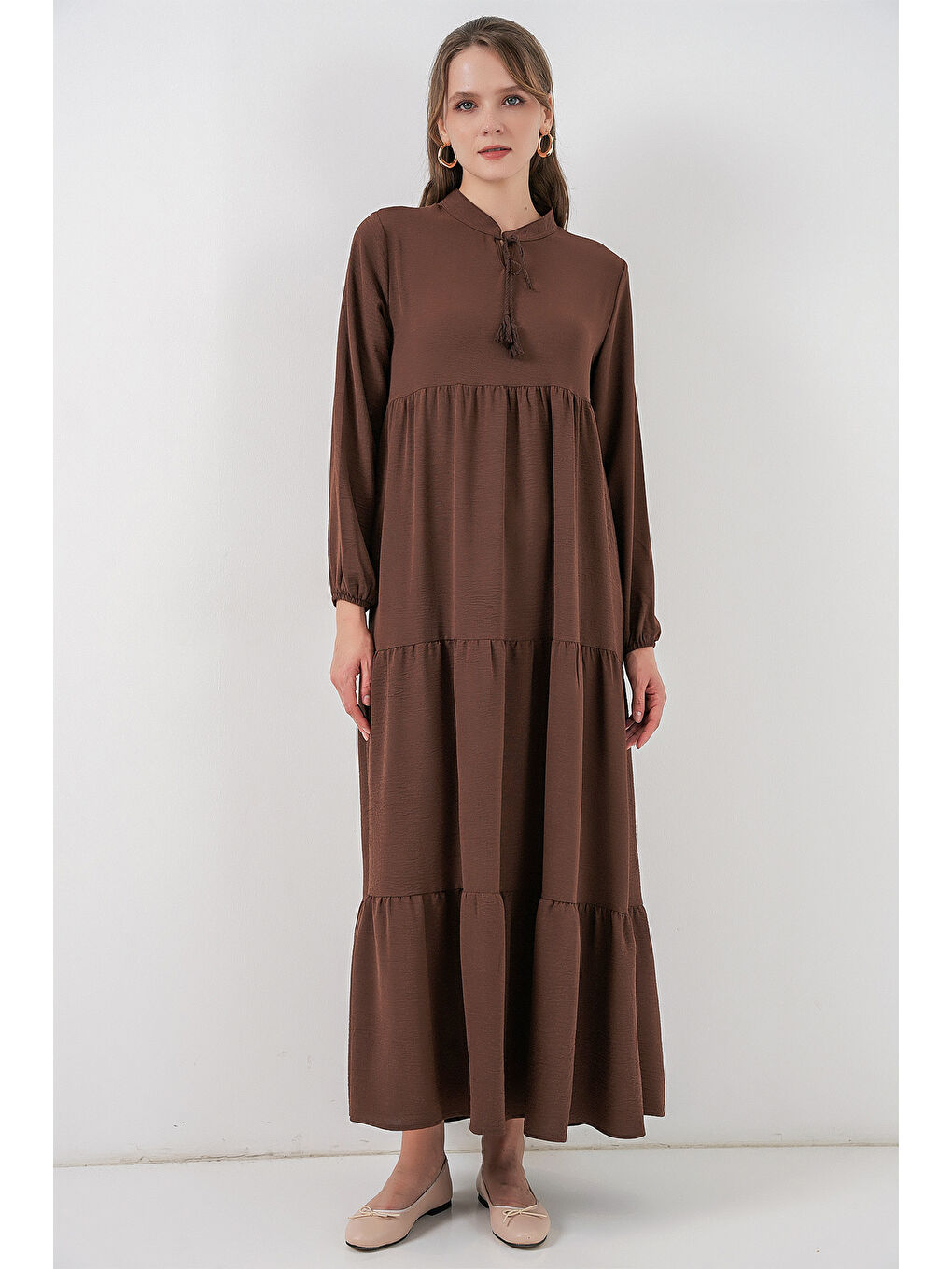 Kahverengi T1627 Yaka Bağcıklı Elbise - E. Kahve
