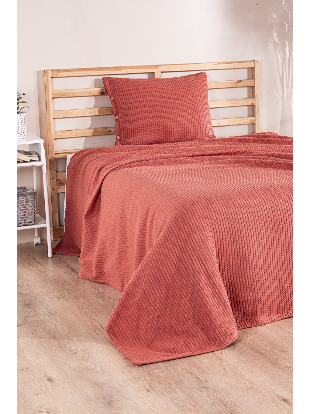 Kahverengi Kiremit Örgü Çift Kişilik Pike Yatak Örtüsü