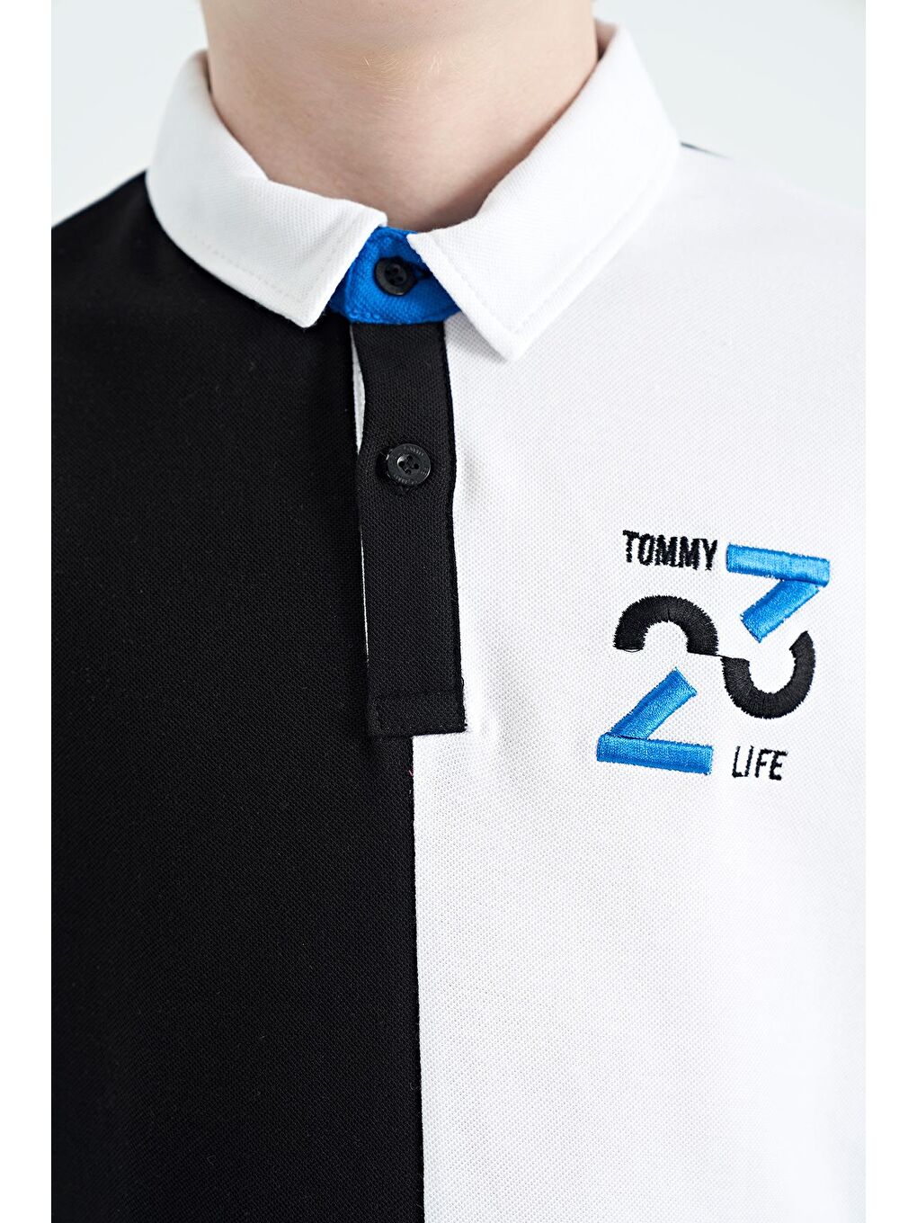 TOMMYLIFE Siyah Renk Bloklu Nakış Detaylı Standart Kalıp Polo Yaka Erkek Çocuk T-Shirt - 11108 - 4