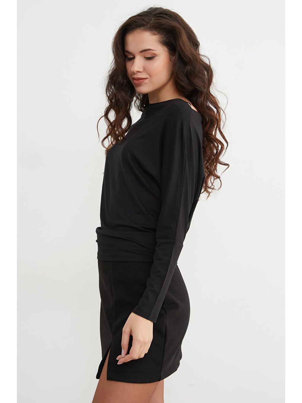 Siyah Basic Kayık Yaka Yarasa Kol Bluz-2
