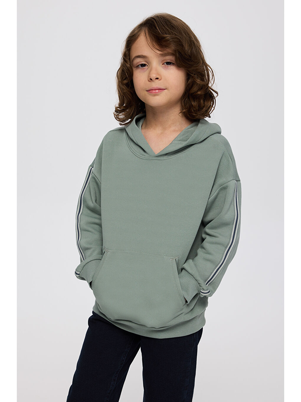 Erkek Çocuk Kapüşonlu Yeşil Sweatshirt-2