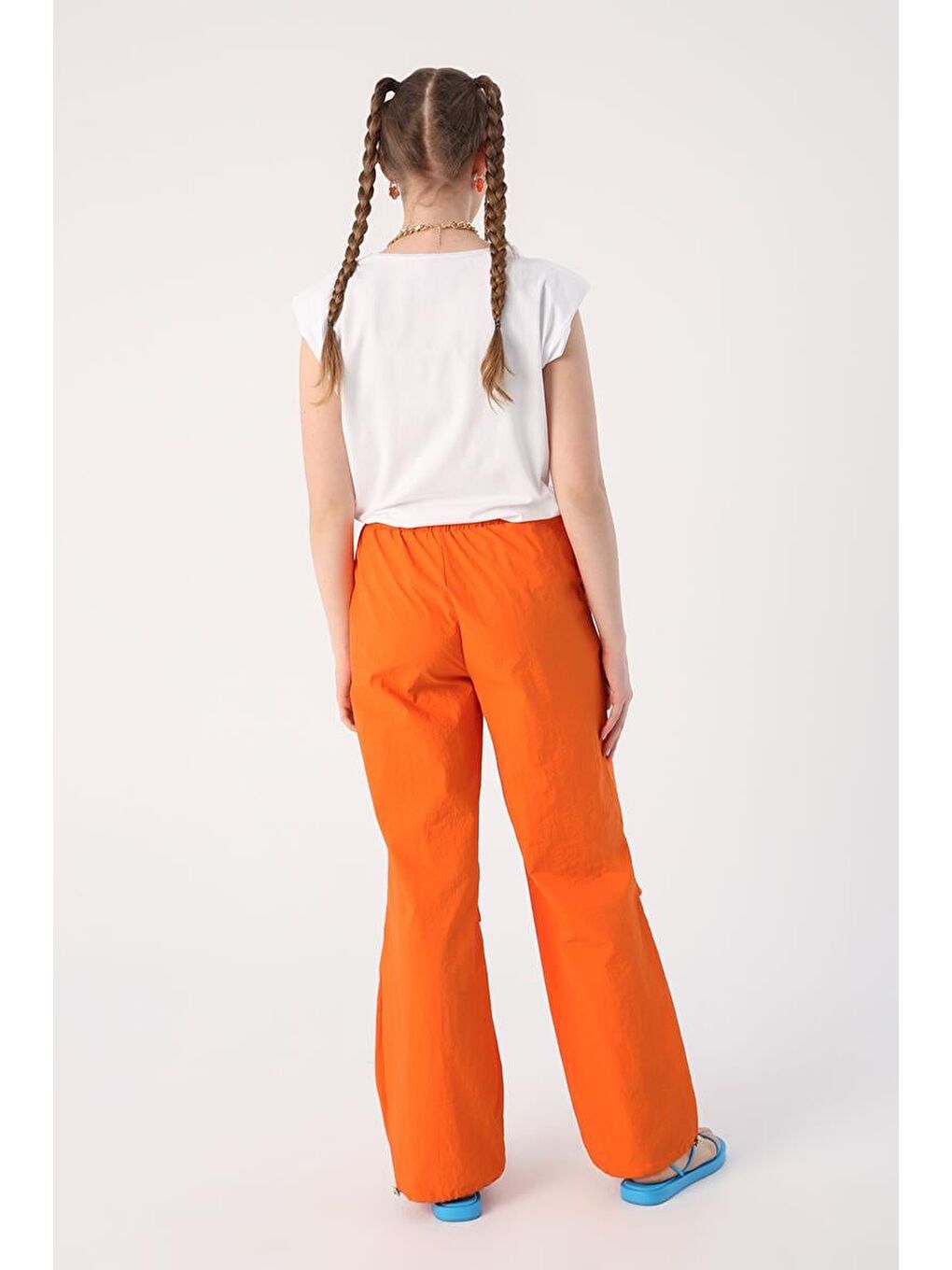 Turuncu-Paraşüt Kumaş Pile Detaylı Paçası Büzgülü Pantolon-3