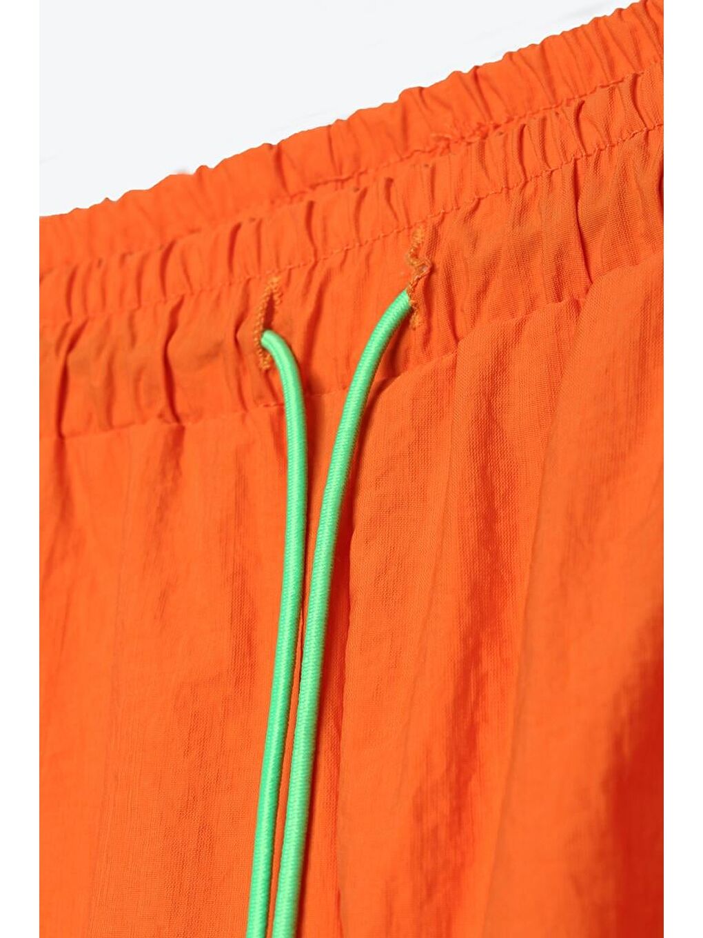 Turuncu-Paraşüt Kumaş Pile Detaylı Paçası Büzgülü Pantolon-4