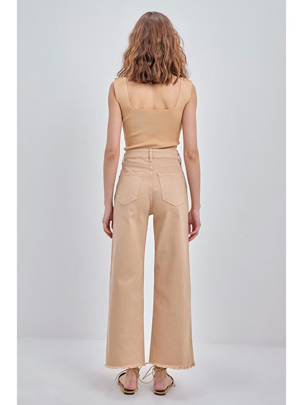 Bej-Pamuklu Paçası Püsküllü Pantolon-3