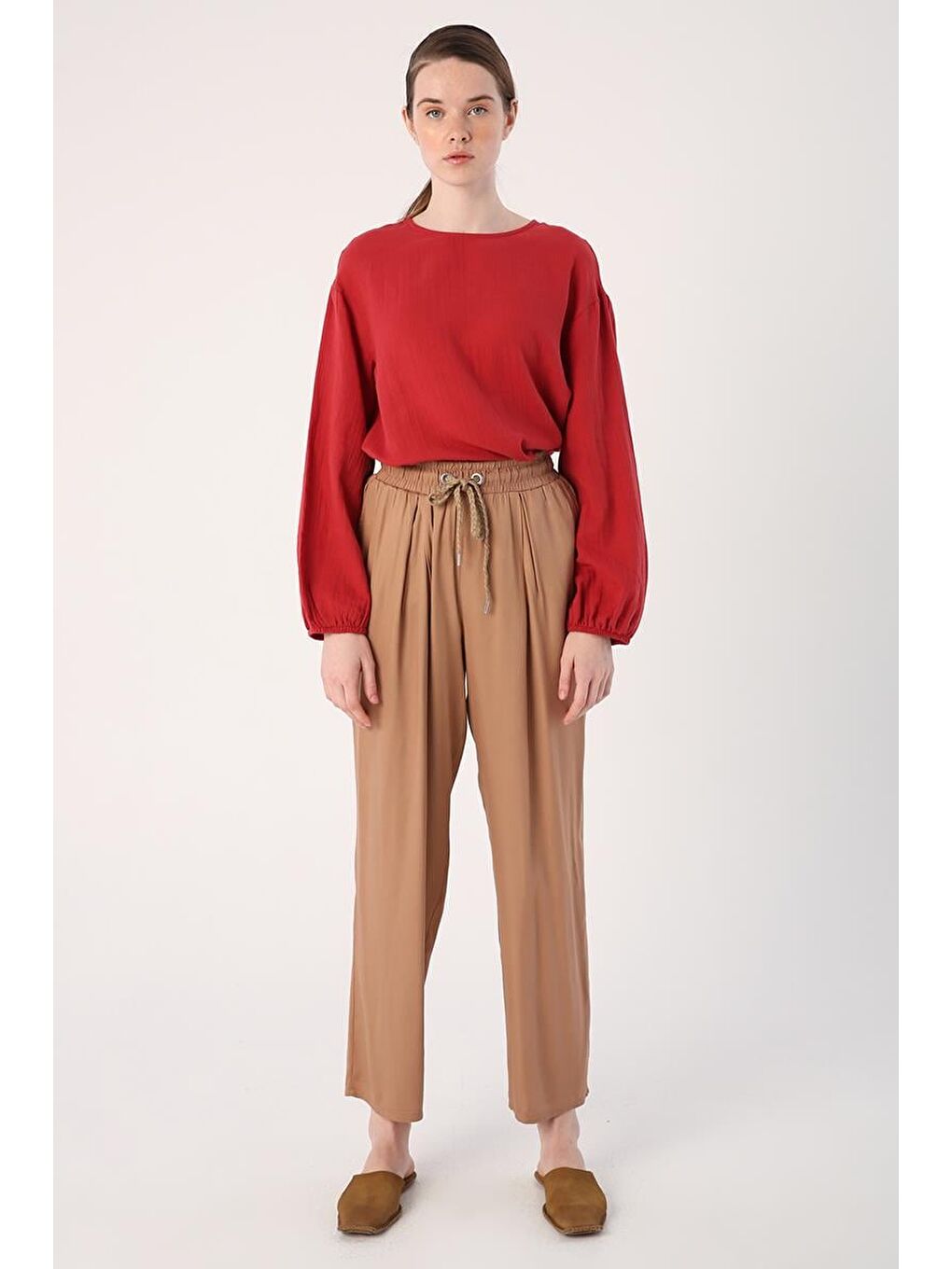 Bej Vizon-Beli Lastikli Geniş Paça Pantolon-1