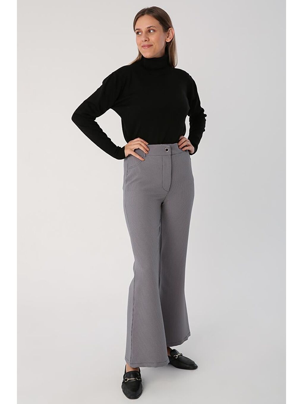 Gri-İspanyol Paça Rahat Pantolon