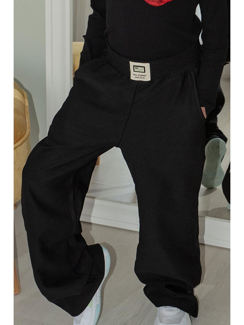 Kız Çocuk Pantolon Bel Kısmı Arma Detaylı Cepli Siyah (8-9 Yaş)