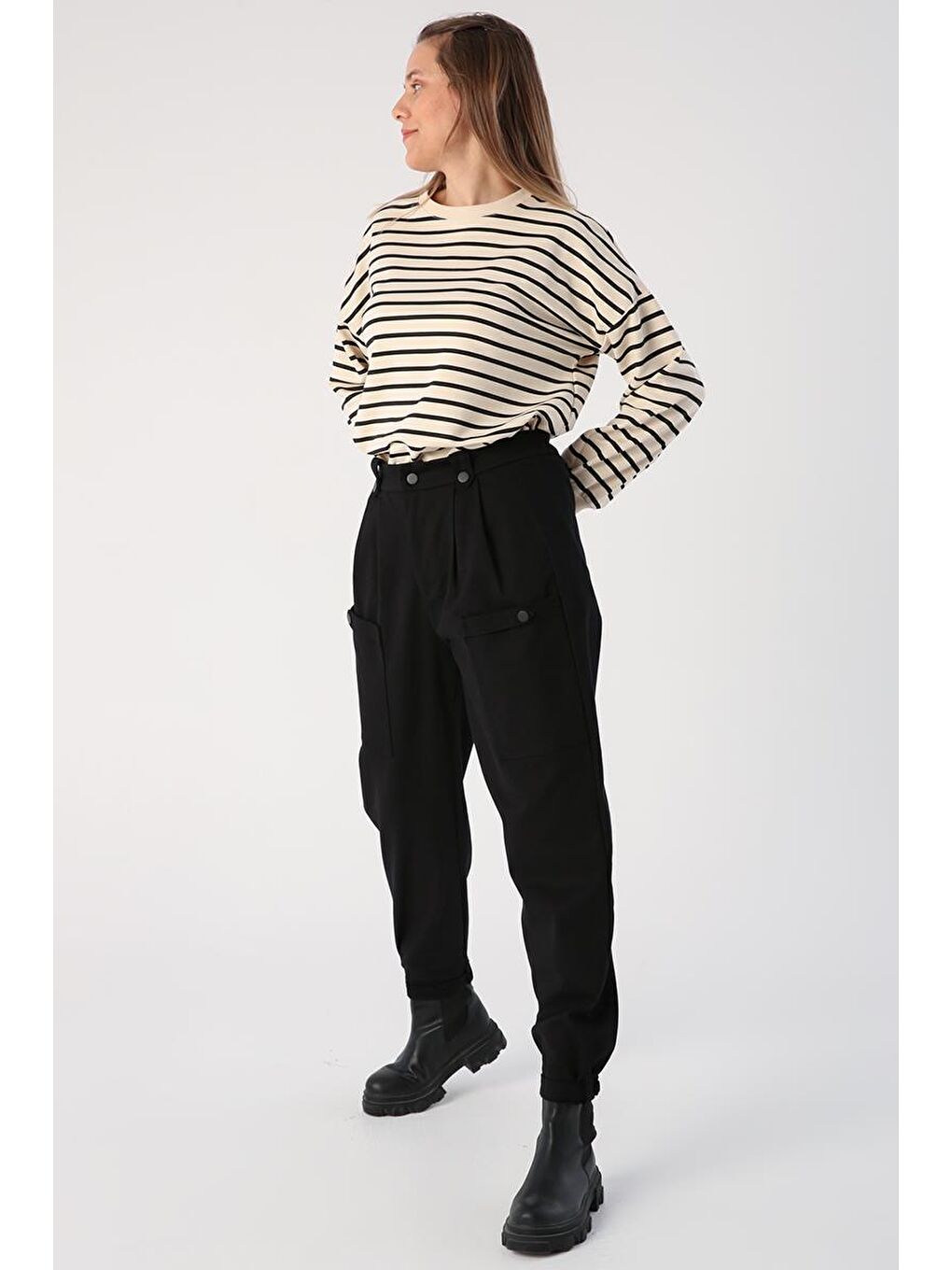 Siyah-Pamuklu Apolet Detaylı Çıtçıtlı Kargo Pantolon-4