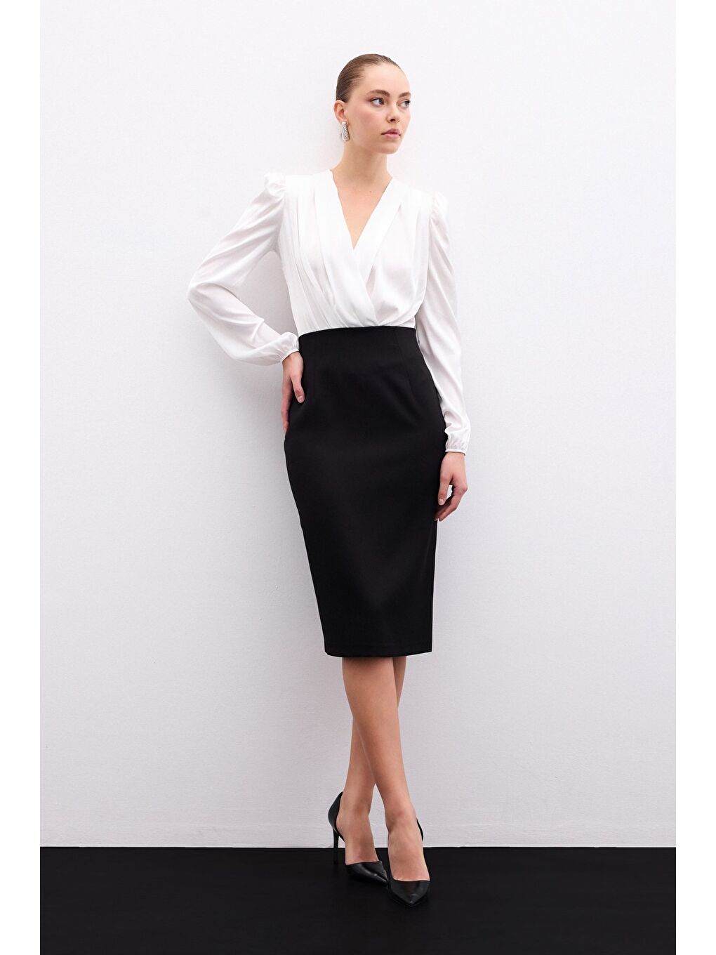 Düz Kalem Etek - Siyah-2