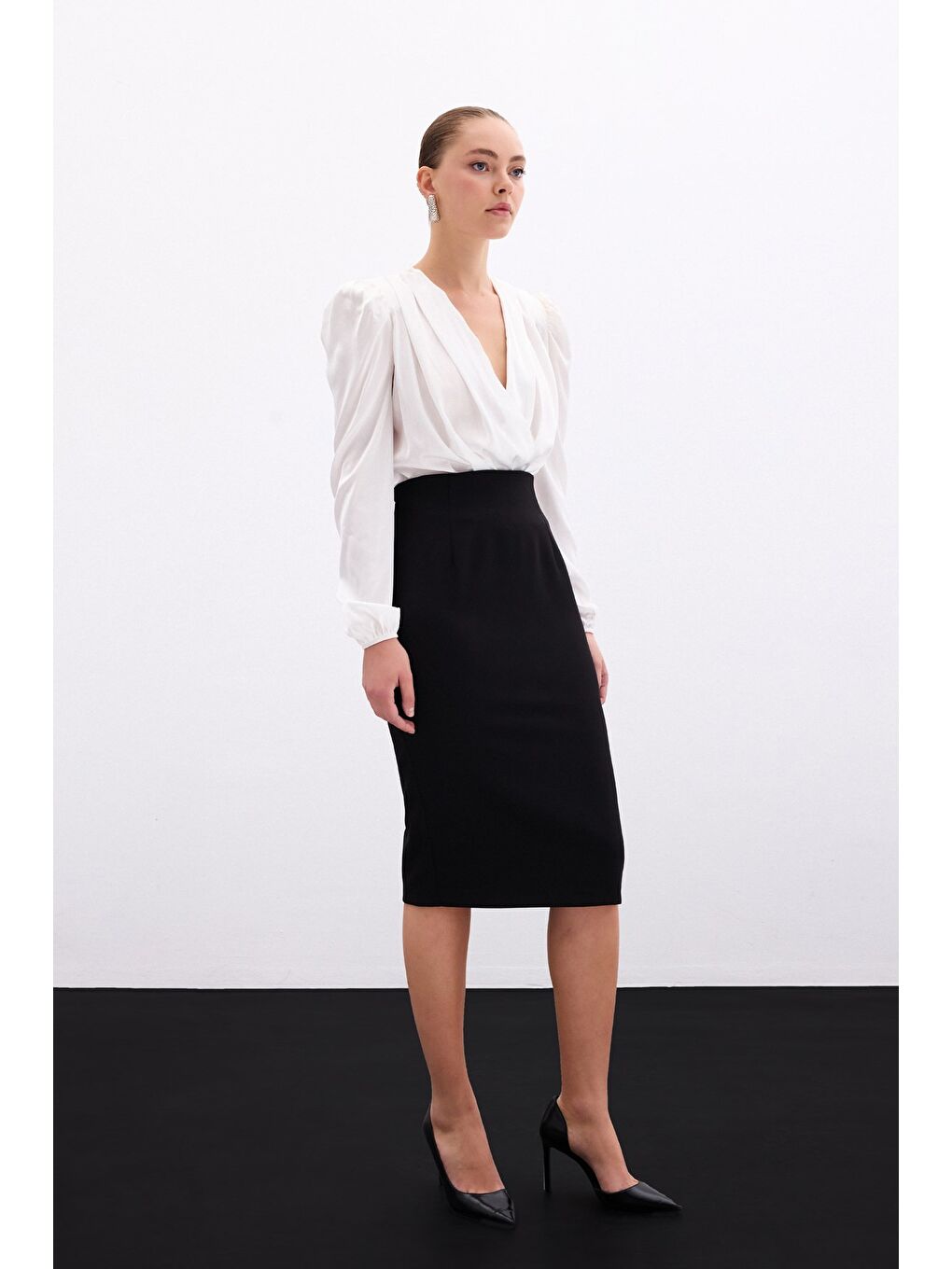 Düz Kalem Etek - Siyah-3