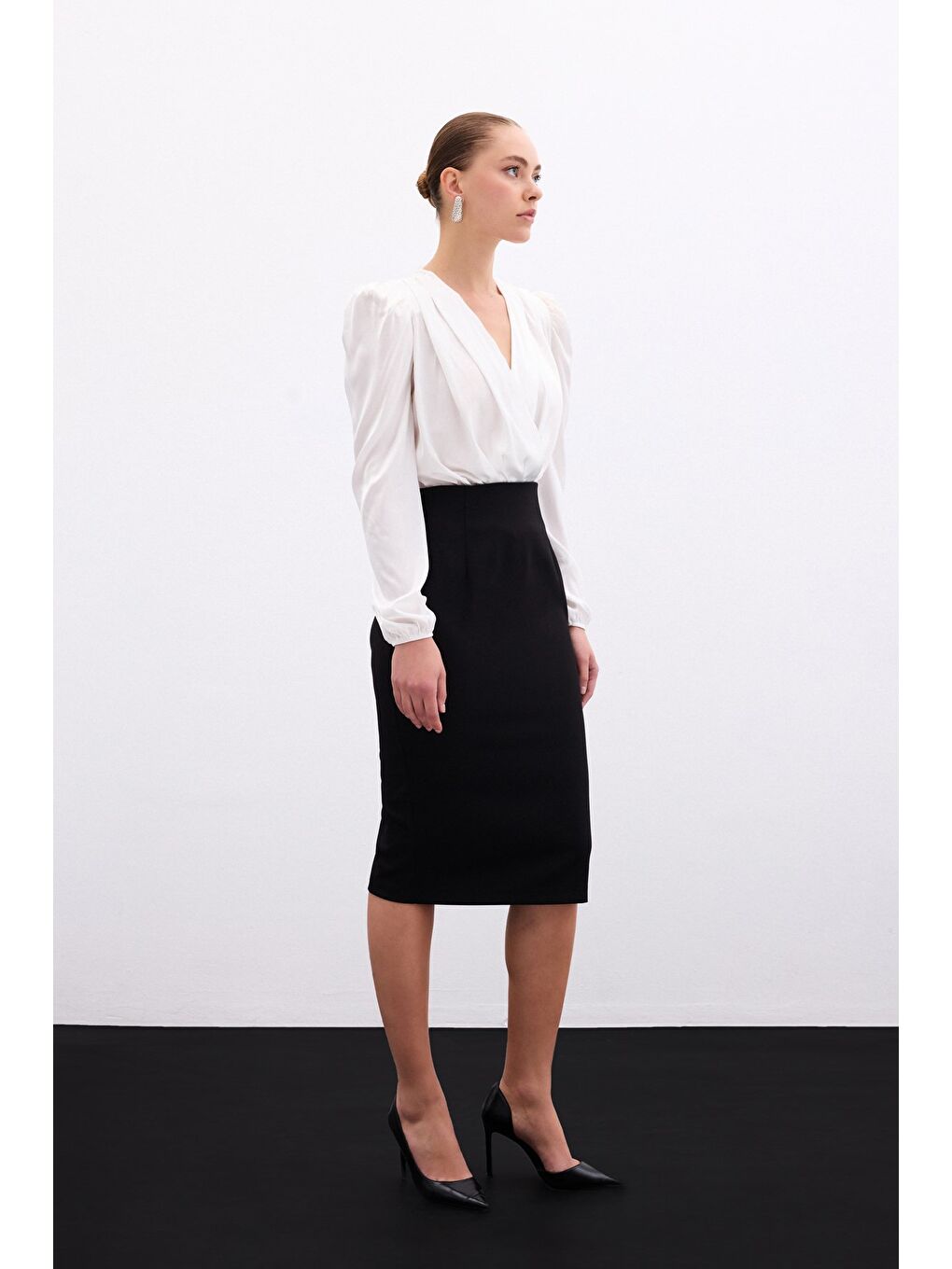 Düz Kalem Etek - Siyah-4