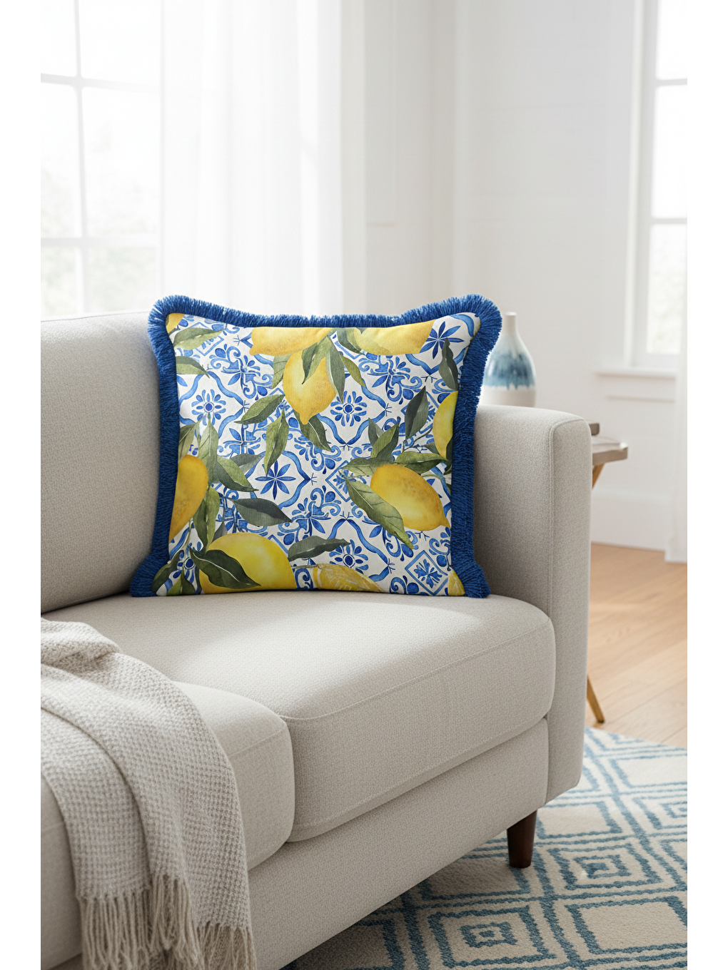 Karışık Akdeniz Esintili Limon Motifli Saçaklı Yastık Kılıfı - Ferah Stil Mavi Sarı Püsküllü Kırlent Kılıfı-2