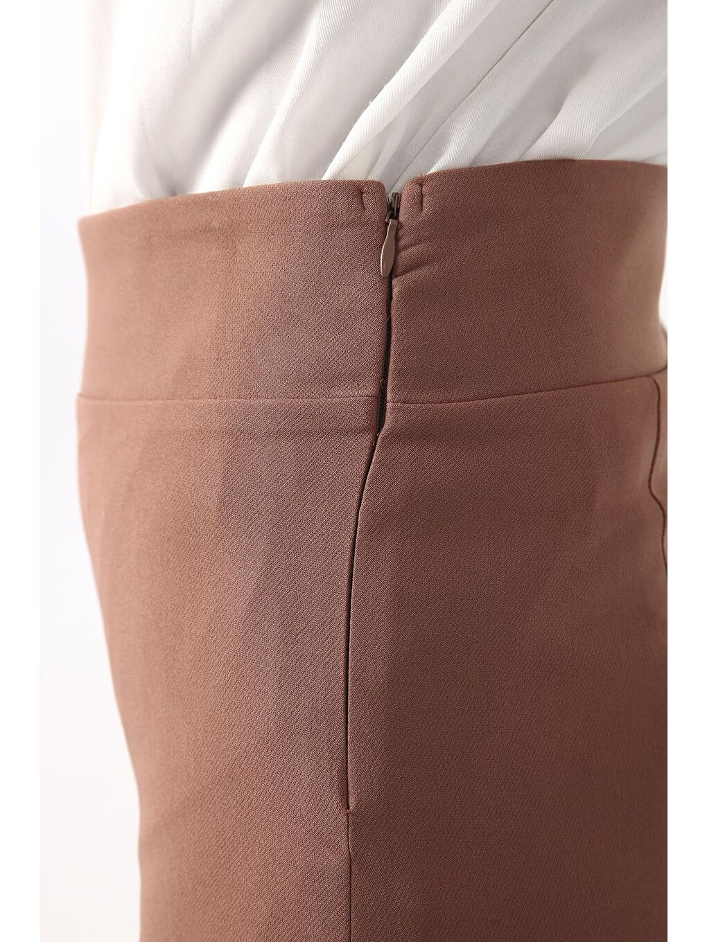 Bej Vizon Ütü İzli Bol Paça Pantolon-4