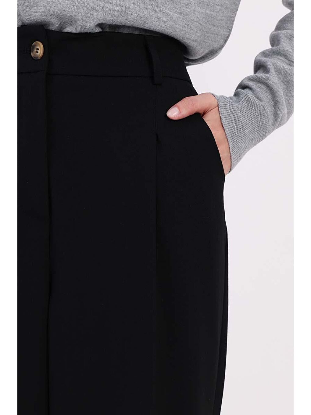 Siyah-Giyim/Alt/Pantolon-4