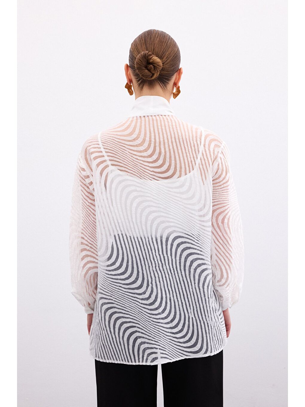 Fularlı Zebra Desenli Gömlek - Ekru-5