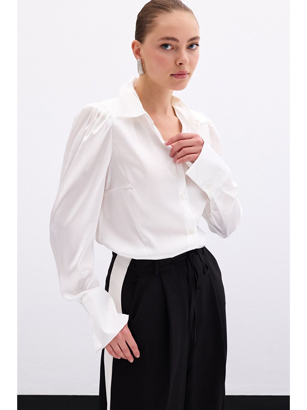 Vatkalı Saten Gömlek - Ekru-2