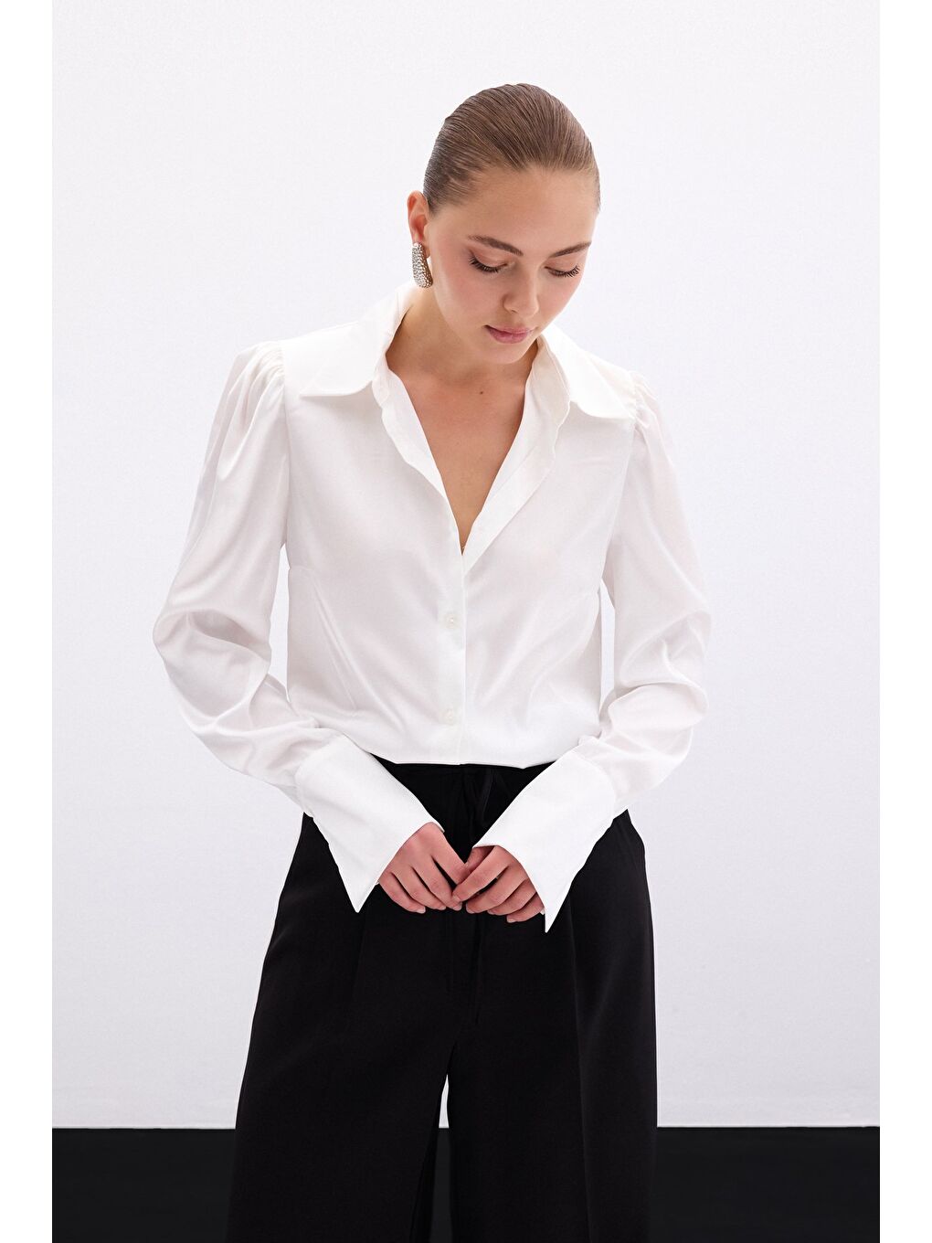 Vatkalı Saten Gömlek - Ekru-4