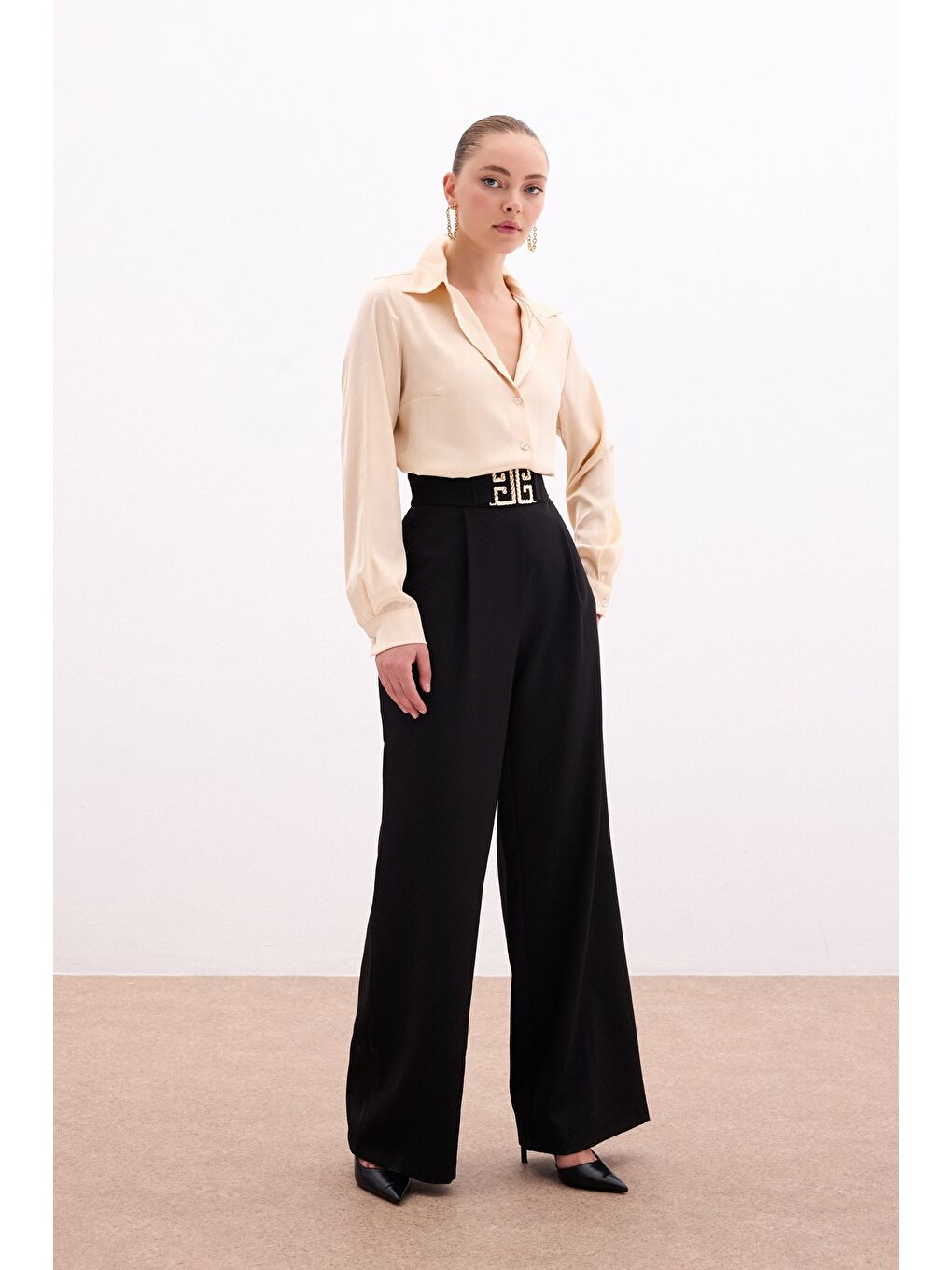 Bel Aksesuarlı Bol Paça Pantolon - Siyah-2