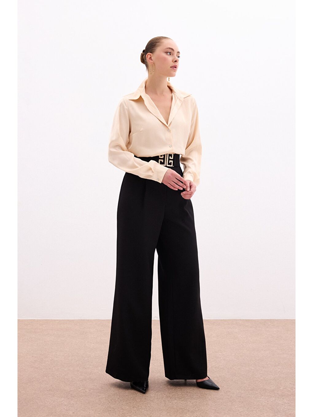 Bel Aksesuarlı Bol Paça Pantolon - Siyah-3