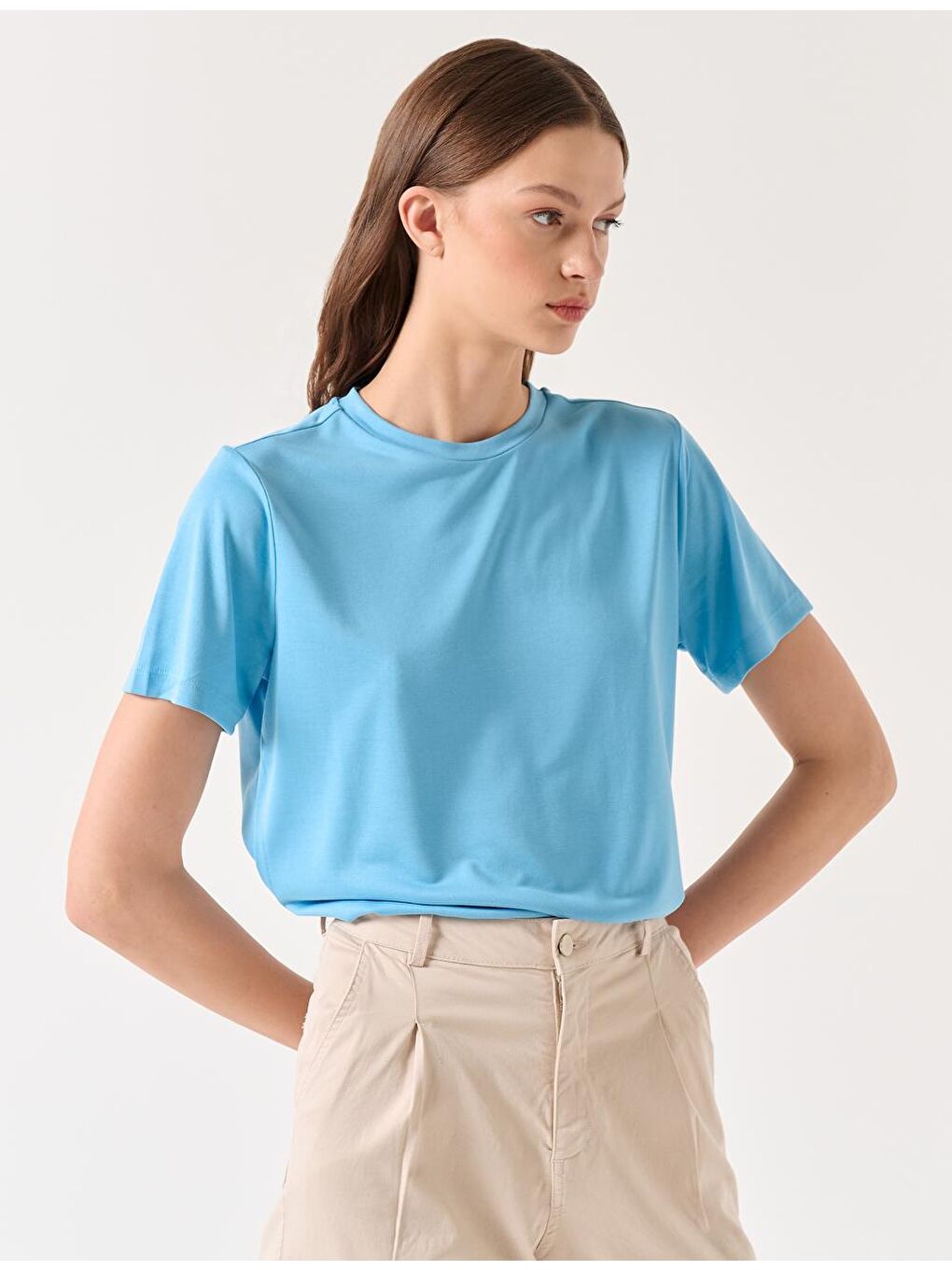 Gök Mavisi Düz Kesim Bisiklet Yaka Kısa Kollu Basic Örme Tişört-1